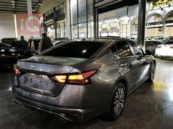 نيسان ألتيما